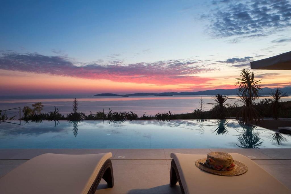 Luxury & Unique Villa Bevel House with sea view