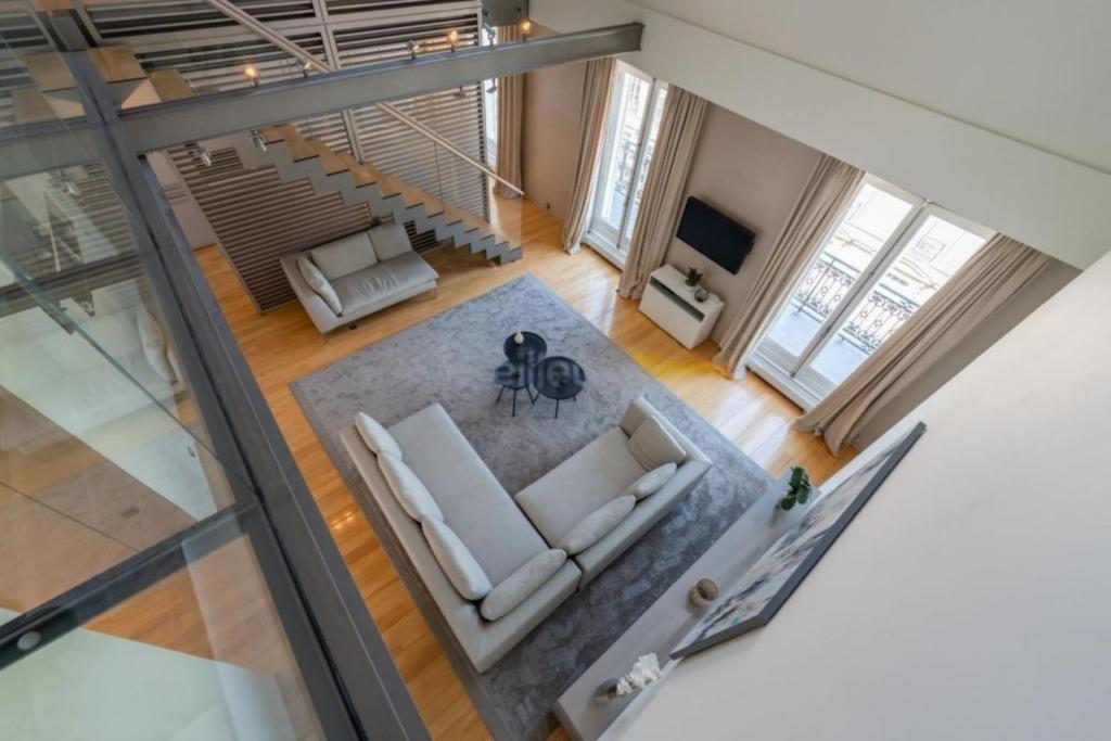 Duplex, Paris 8