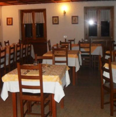 Restaurace v ubytování Albergo La Genzianella