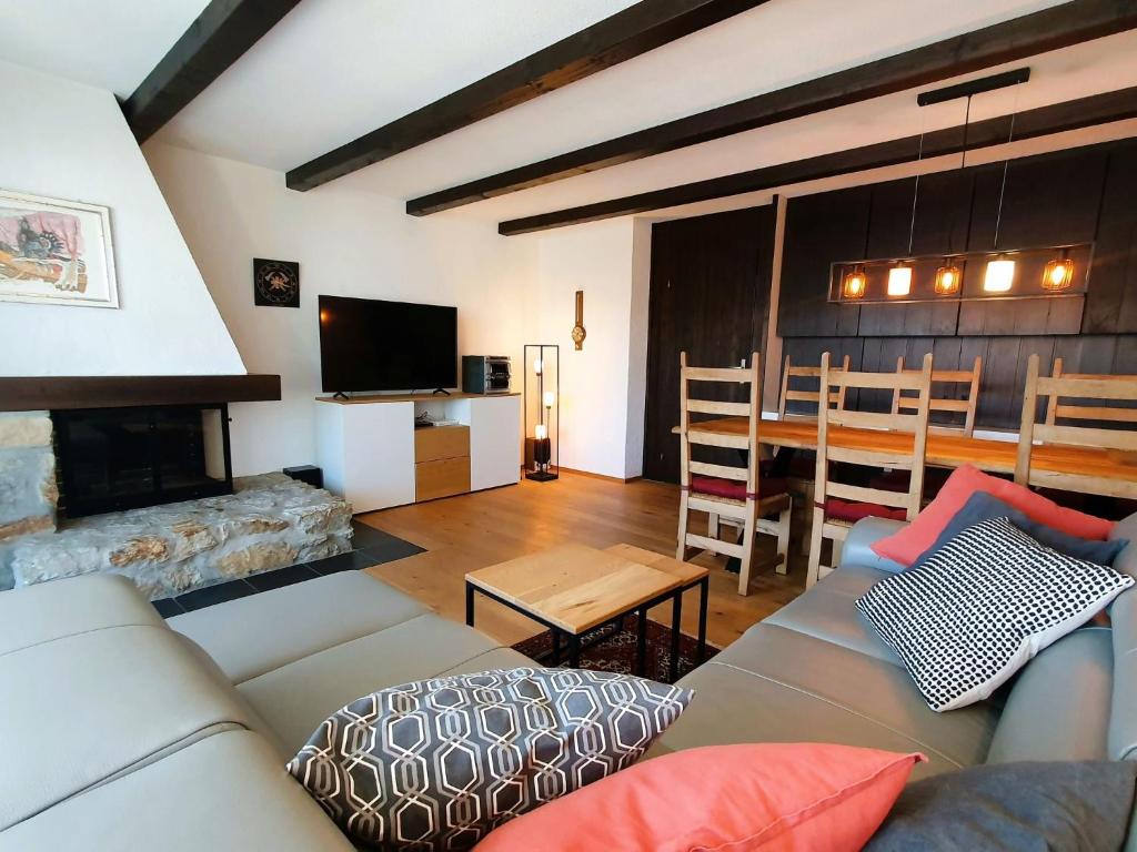 Apartment Via Sulten 12 by Interhome