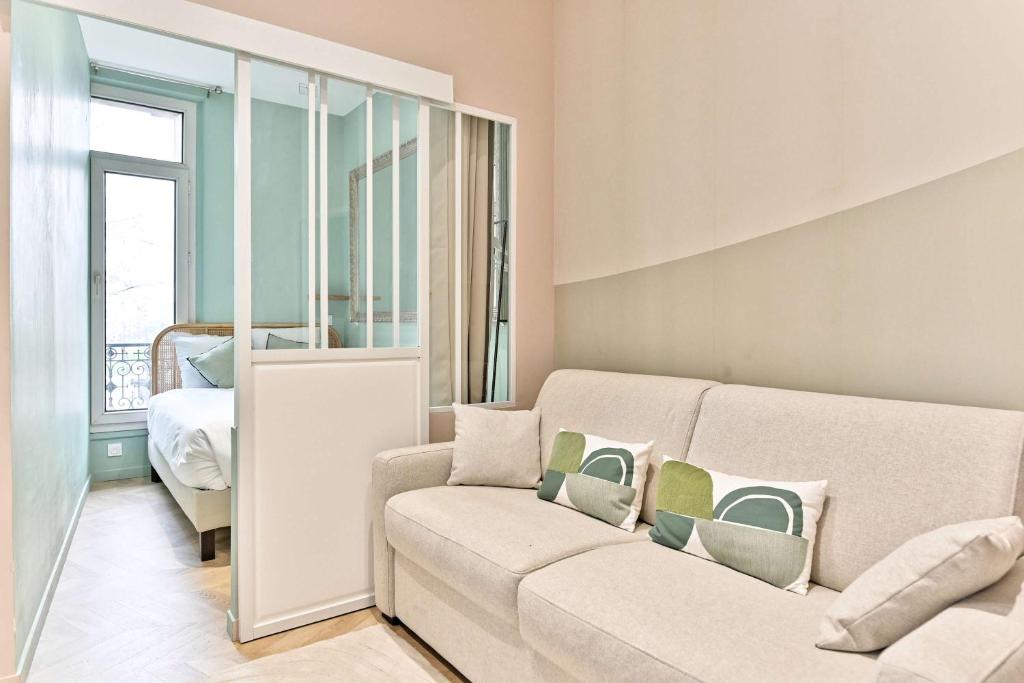 Charming, cozy and air-conditioned Paris 17