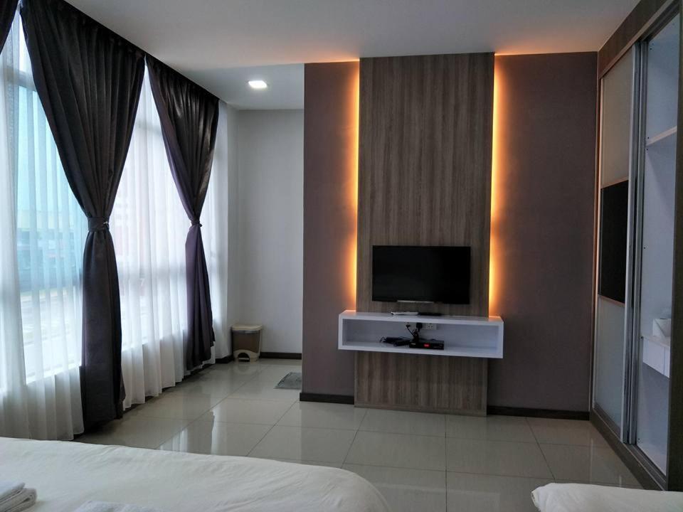 TV a/nebo společenská místnost v ubytování Lim Mini Hotel