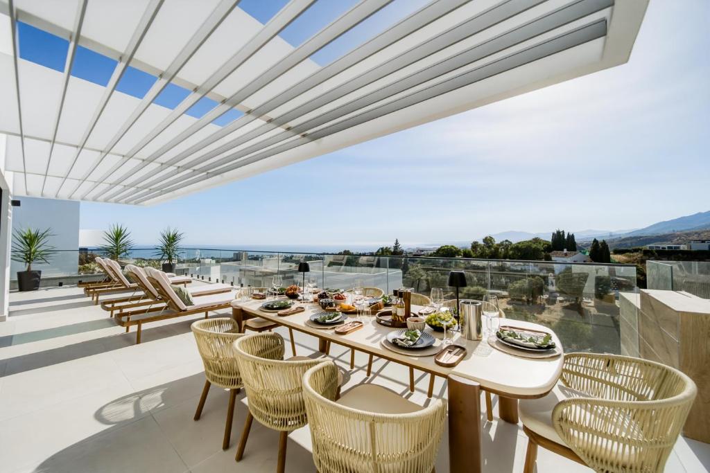 Duplex Penthouse Rooftop Jacuzzi Terrace Views