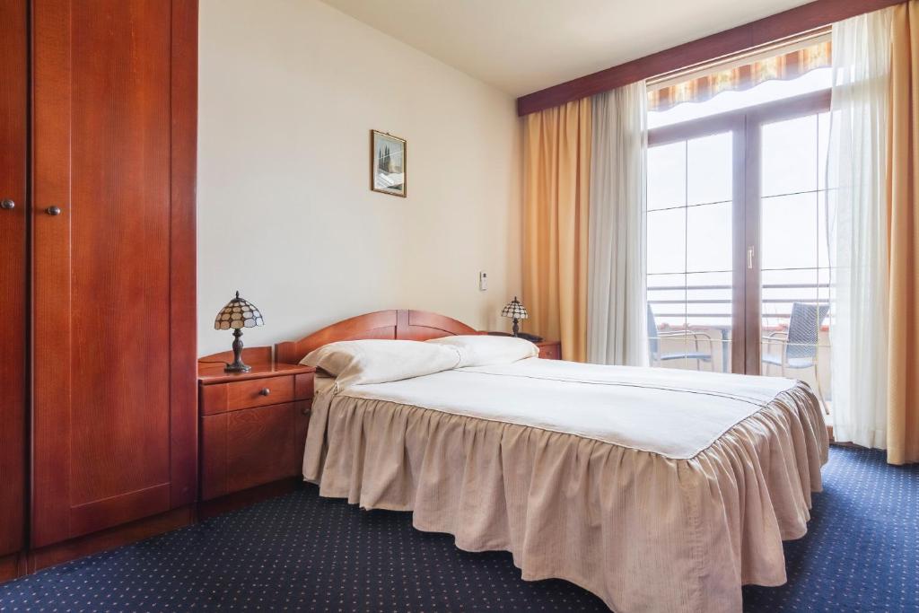 Hotel Miramare, Njivice – Updated 2024 Prices