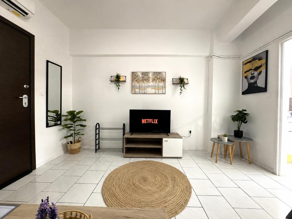 Ioannis Flat