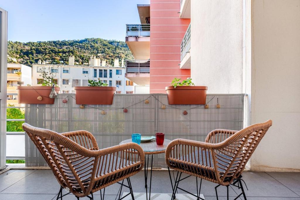 Apparemment F3 avec terrasse Clim & tram