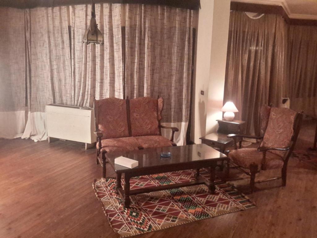 Maadi International Center Apartments - Luxe Suite Met Drie Slaapkamers