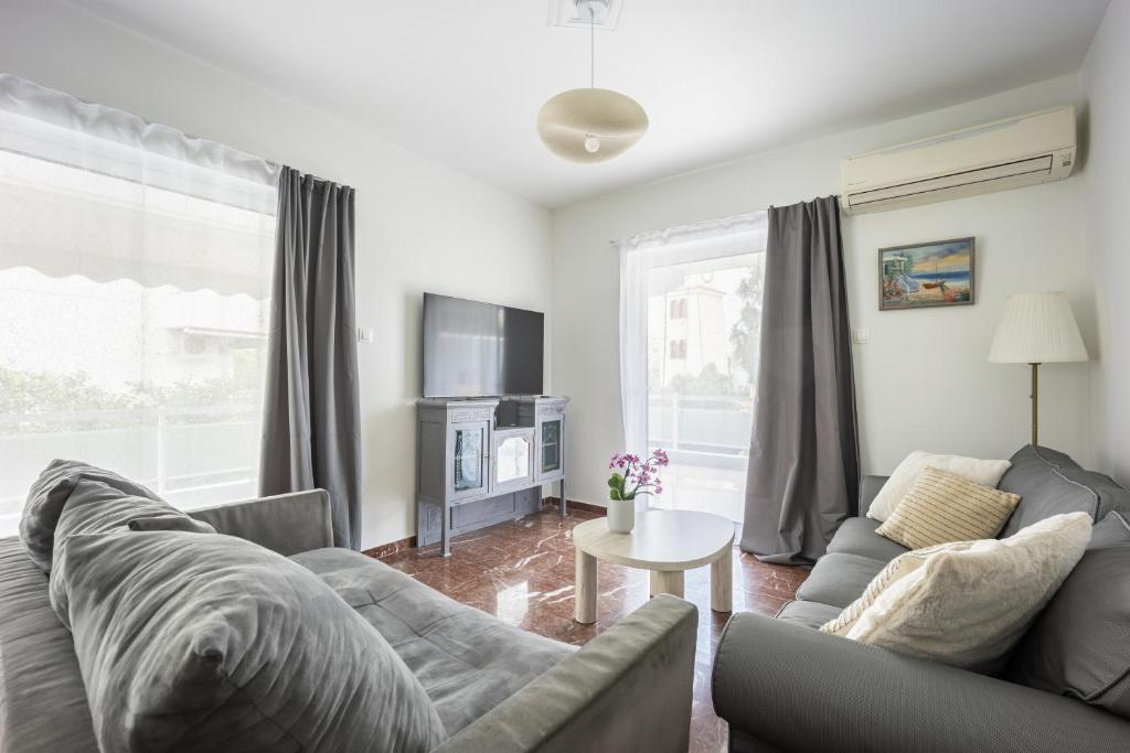 Dorota's Lux Residence in Glyfada Athens Riviera