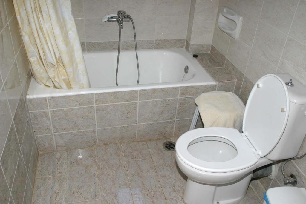 Oasis Guesthouse - 5