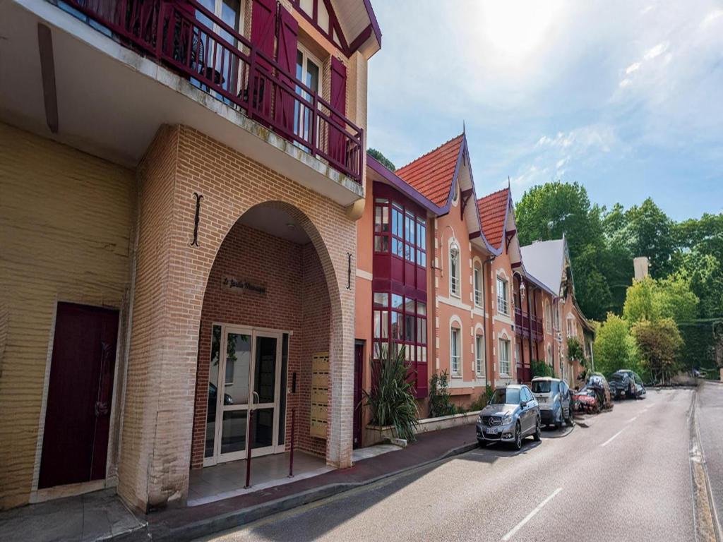 Apartment in Arcachon near Beach
