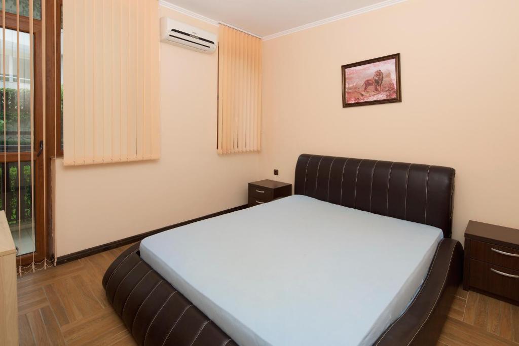 Mars Apartments in Complex Shipka - Two-Bedroom Apartment With Balcony