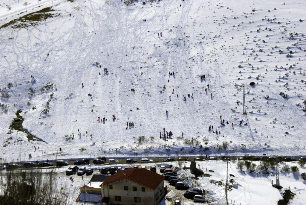 Hostal La Collada de Aralla en invierno