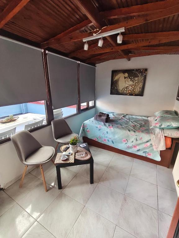 Kimon Penthouse