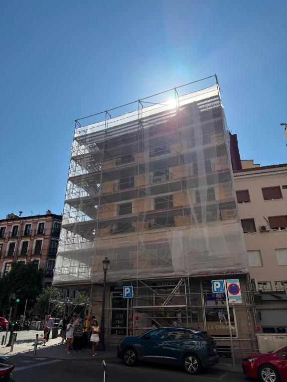 Modern 2-Bed Apartment in Central Madrid