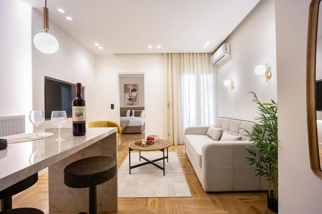 Kolonaki prive luxury in the center