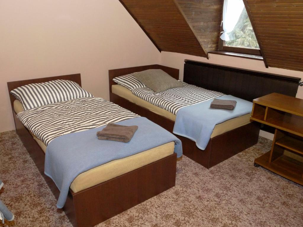 Легло или легла в стая в Ipoly Party-Ház