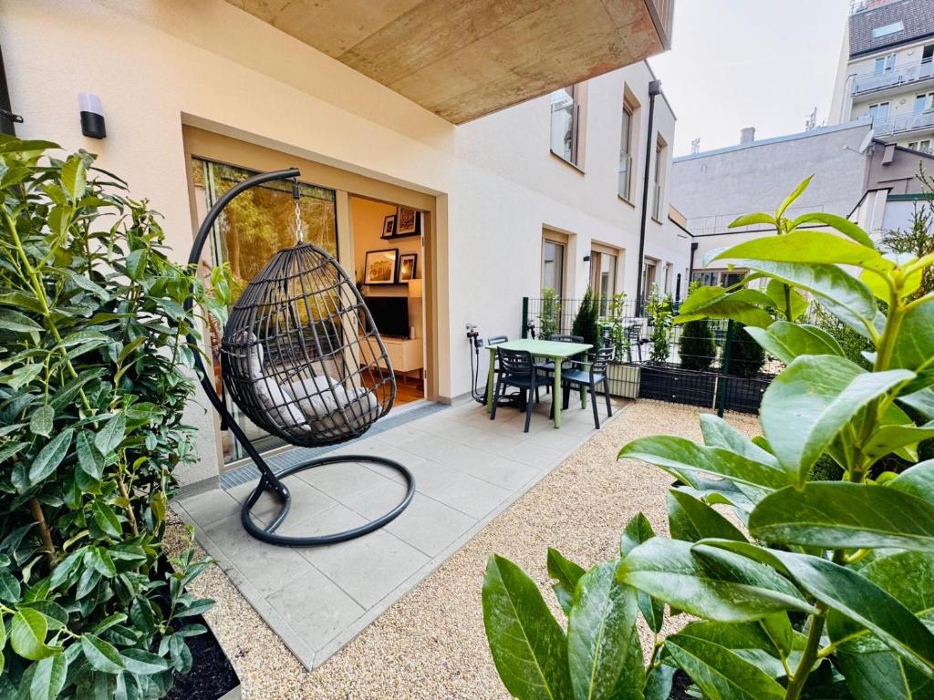 Vienna Garden Suites Cocoon Terrace and AC