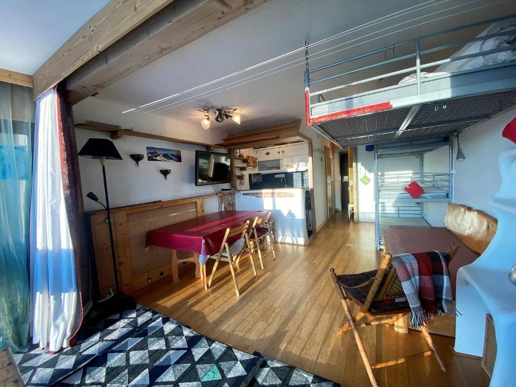 Résidence Neves - VAL THORENS location: Joli studio 4 personnes dans un quartier animé et jeune (LES NEVES) MAE-9100
