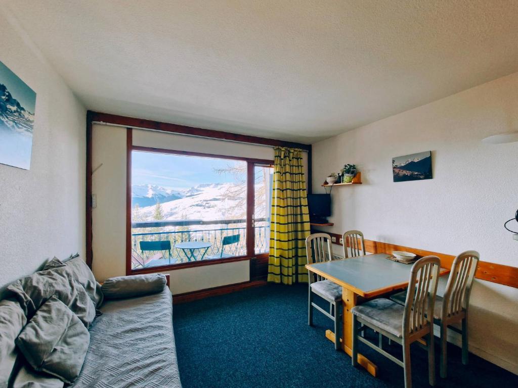 Résidence Ruitor Arc 1800 - Appartement 2 pièces pour 4 personnes avec un jolie vue sur la vallée, proche du télécabine dans le village de Charmettoger à Ar MAE-1783