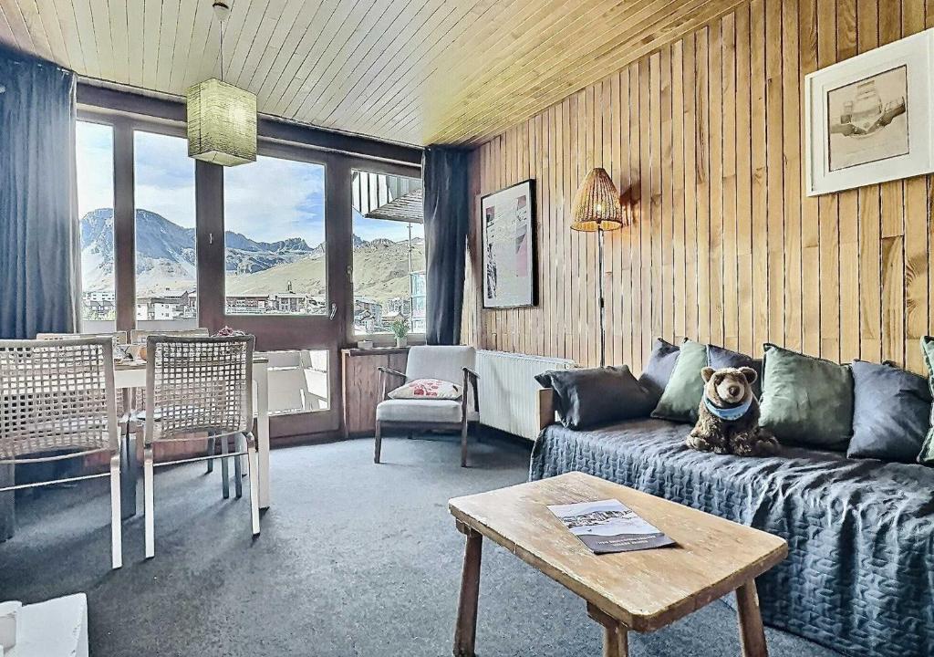 Résidence Lot 300 A Et B - Appartement 2 pièces 4 personnes proche des pistes et des commerces dans le quartier du Lavachet. Situé au 4ème étage d'une rési MAE-1926