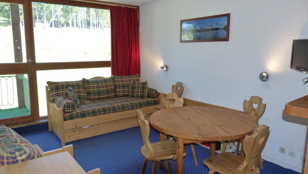 Résidence Tournavelles - Appartement 2 pièces 5 personnes avec vue sur les pistes, skis aux pieds et des commerces, proche de l'ESF et de la garderie dan MAE-2071