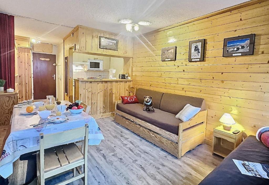 Résidence Le Pramecou - Joli studio 4 personnes à Tignes proche des pistes et des commerces dans le quartier du Val Claret. Appartement situé au 5ème ét MAE-2133