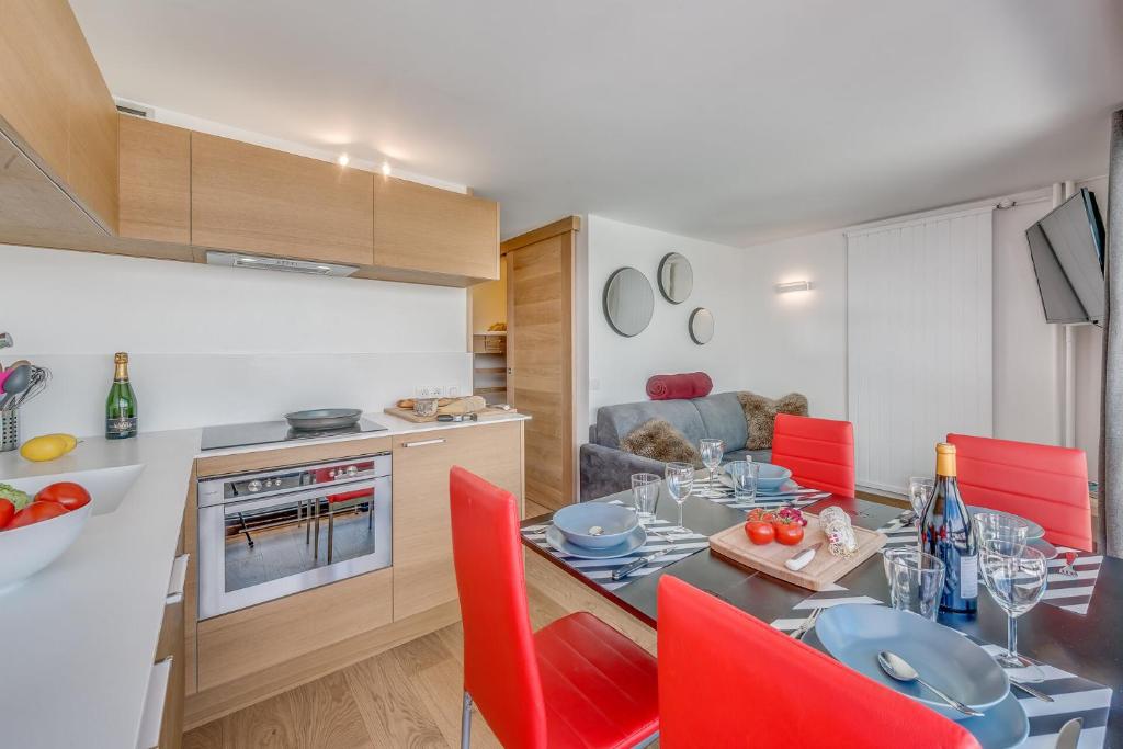 Résidence Palafour - Studio cabine 4 personnes pieds des pistes - balcon vue Grande Sassière MAE-3629
