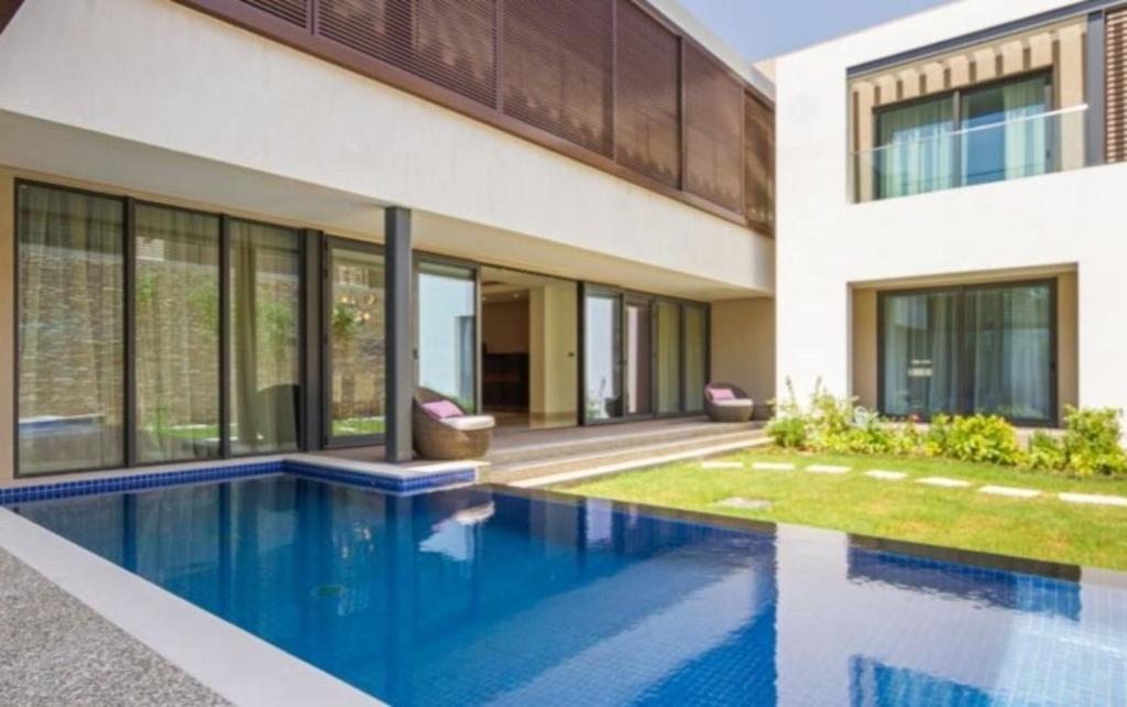House with garden for holiday Porto-Vecchio