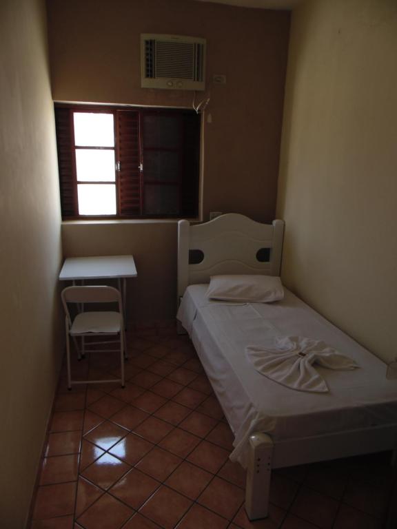  Avenida Hotel