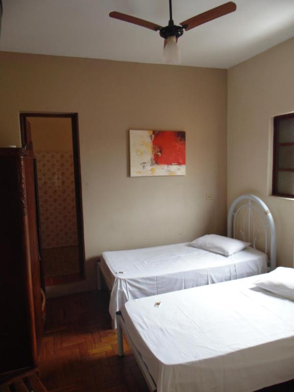  Avenida Hotel