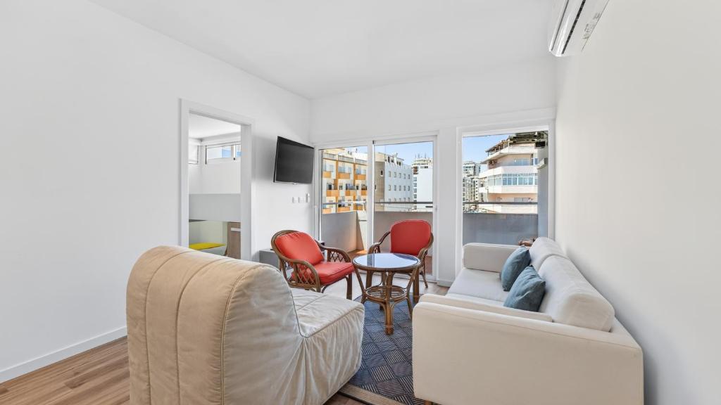 Cozy 2Bdr Flat in Armação de Pêra by Lovelystay