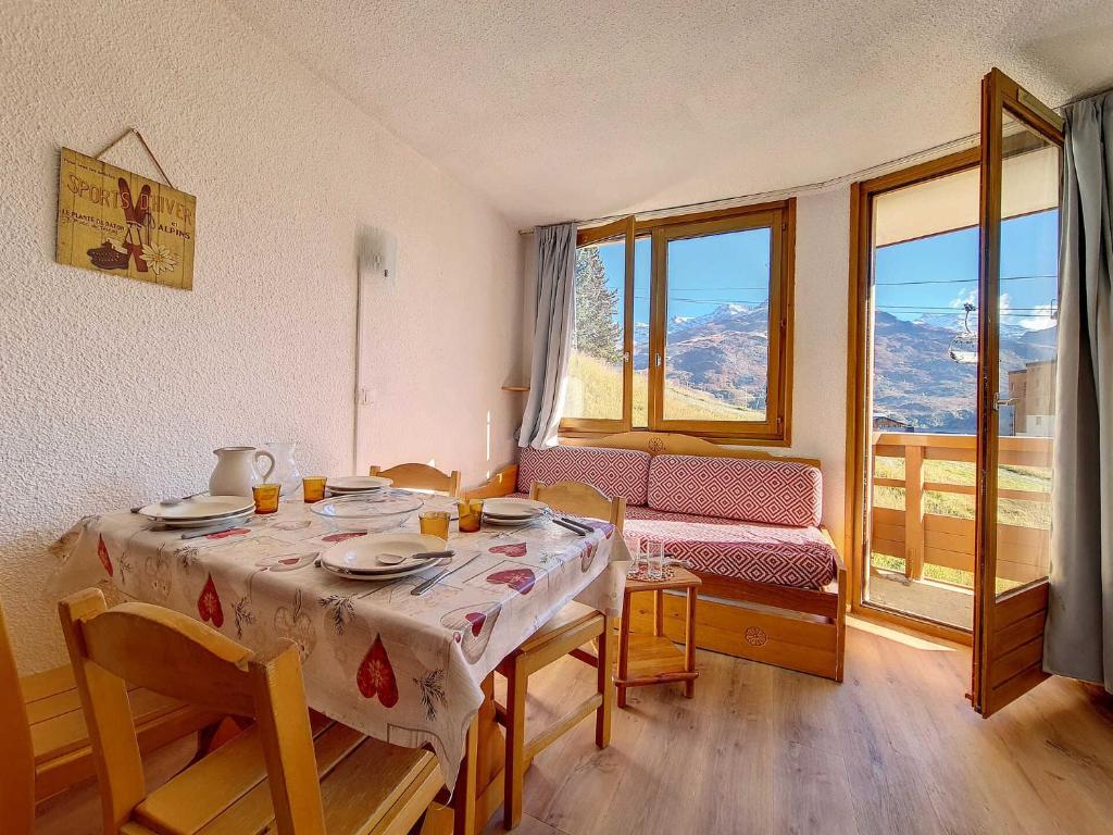 Résidence Boedette D - Appartement spacieux · Proche des pistes et des commerces · Balcon MAE-2374