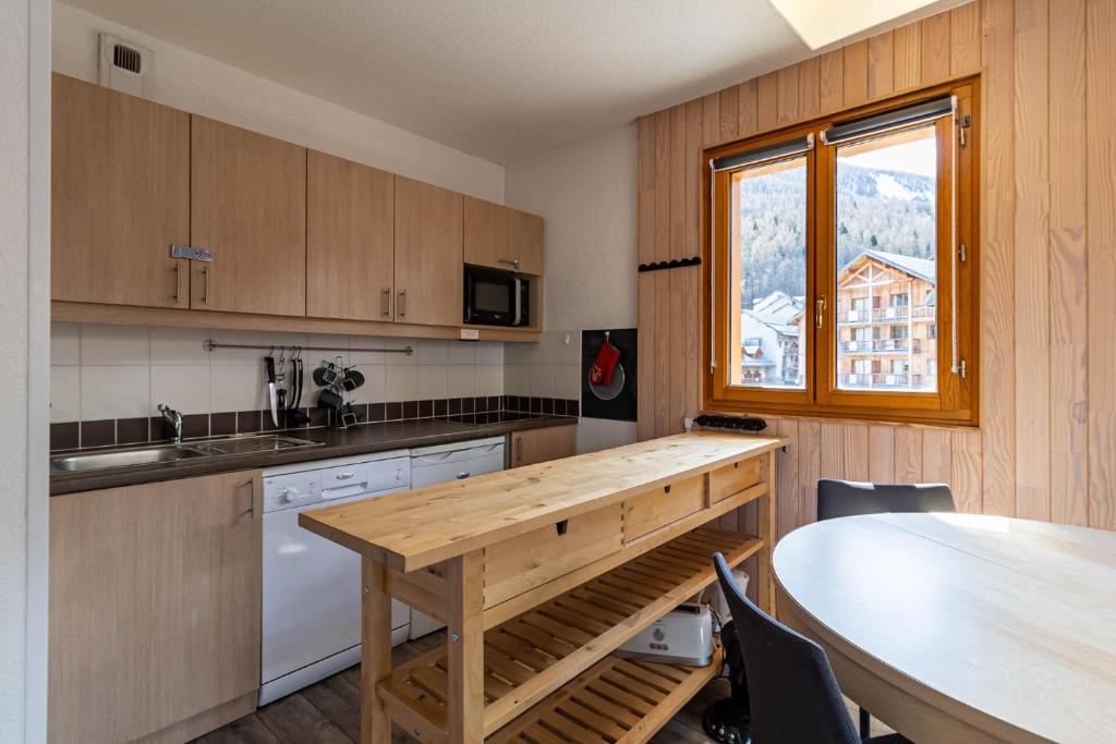 Résidence Le Balcon Des Airelles - Appartement rénové tout équipé sur Les Orres 1800 MAE-6614