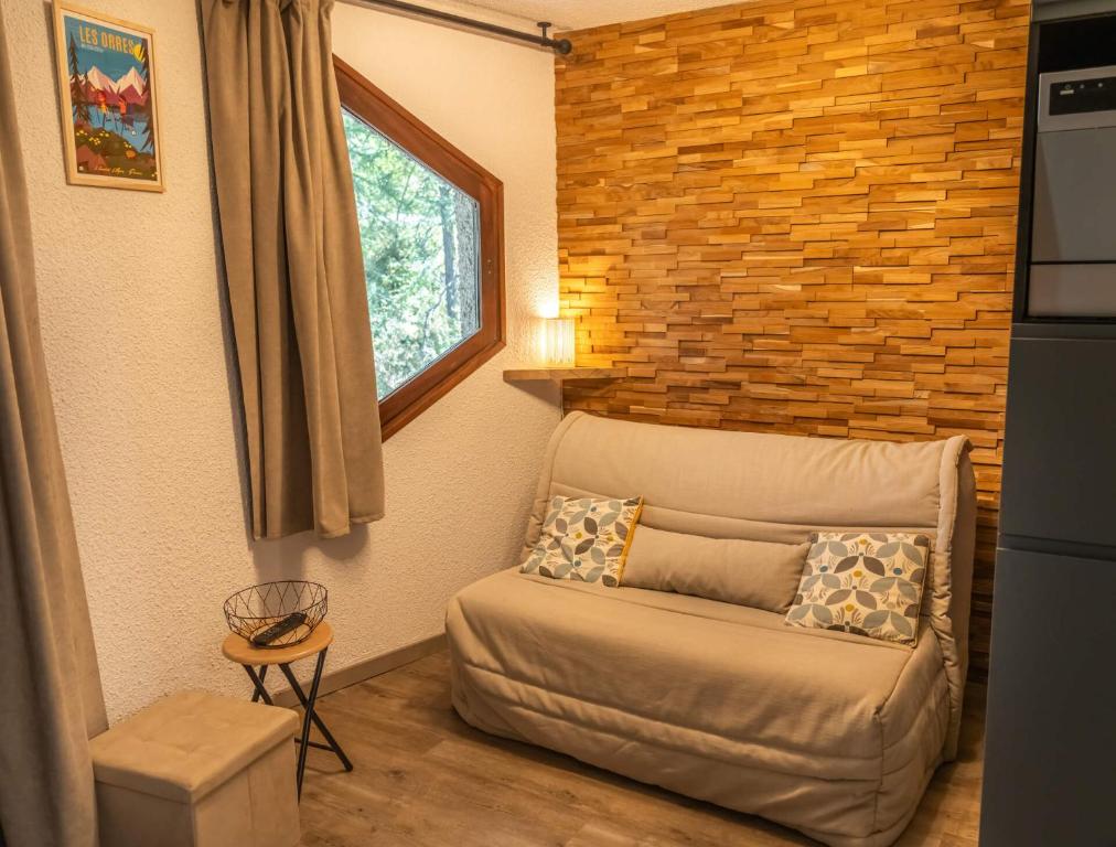 Résidence Le Perescuelle - Studio 4 personnes rénové au calme des Mélèzes MAE-9504