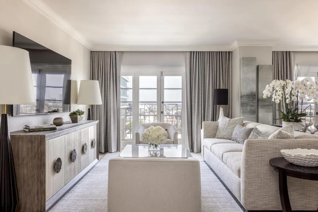 Director Suite