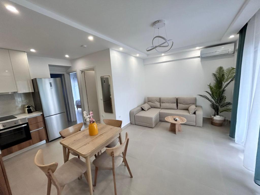 Sea Breeze IV Apartment