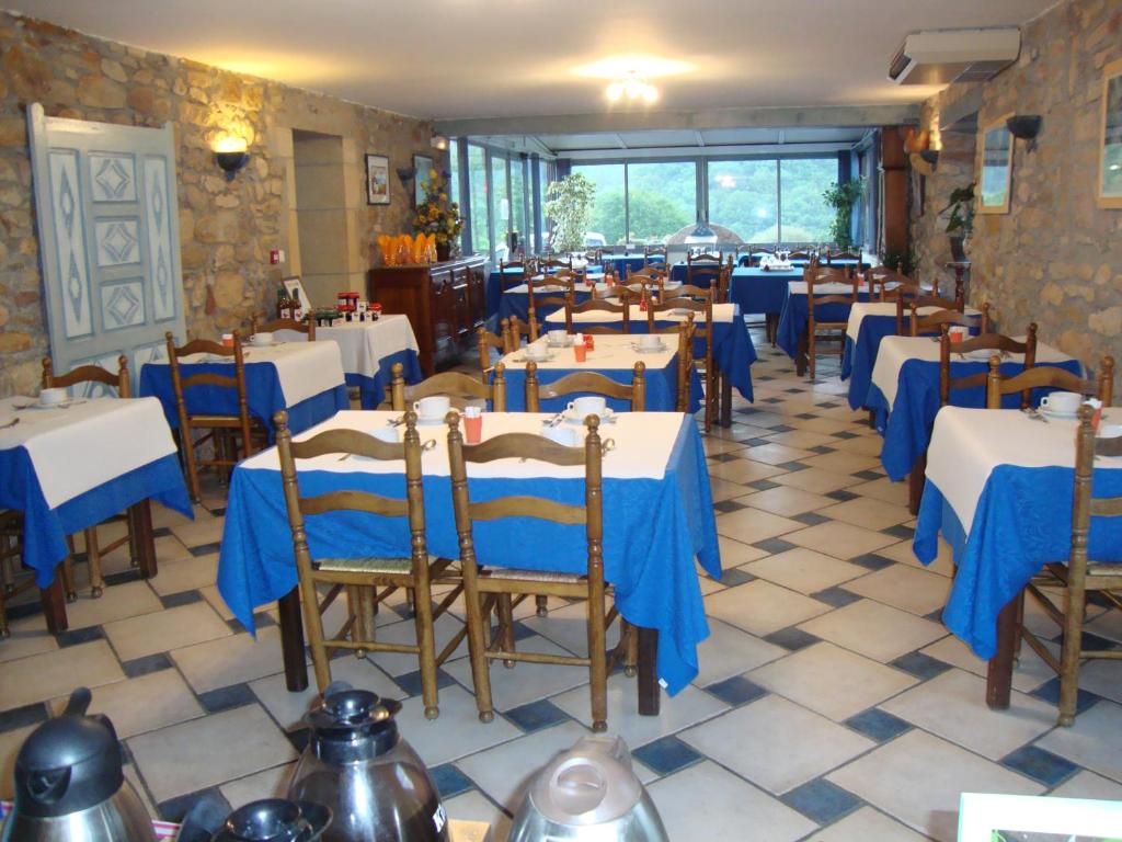 Restaurace v ubytování Hotel Pikassaria