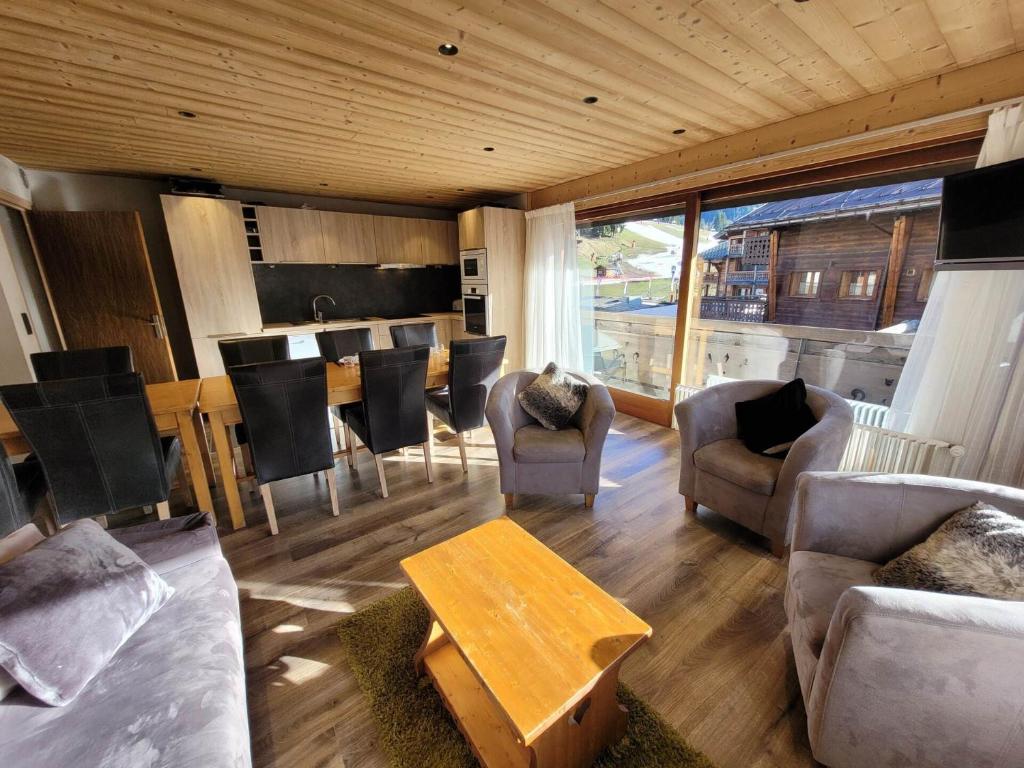 Résidence Cry De Lys - Appartement 3 chambres rénové – Emplacement n°1 MAE-8431