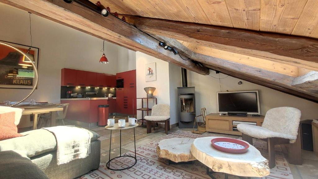 Résidence Le Lion D'or A - Appartement confortable, sous toit, accès facile aux commerces MAE-0871