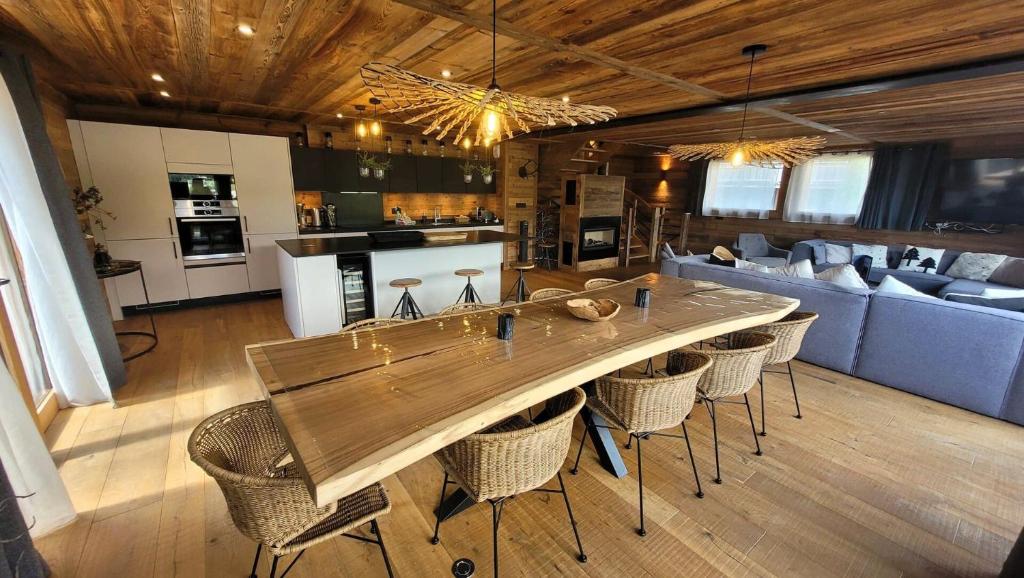 Résidence PremiÈre Loge - Chalet d’exception aux Gets MAE-3371