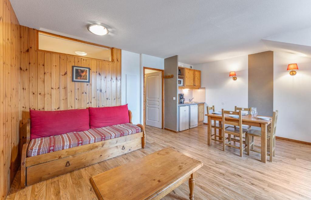 Résidence Les Hauts De Preclaux - Studio avec jolie vue sur la place des Orres 1800 MAE-8011