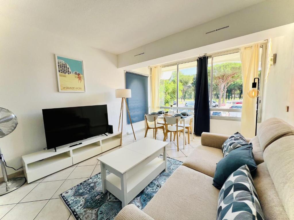 Port Vincent - Appartement deux pièces avec piscine MAE-3333