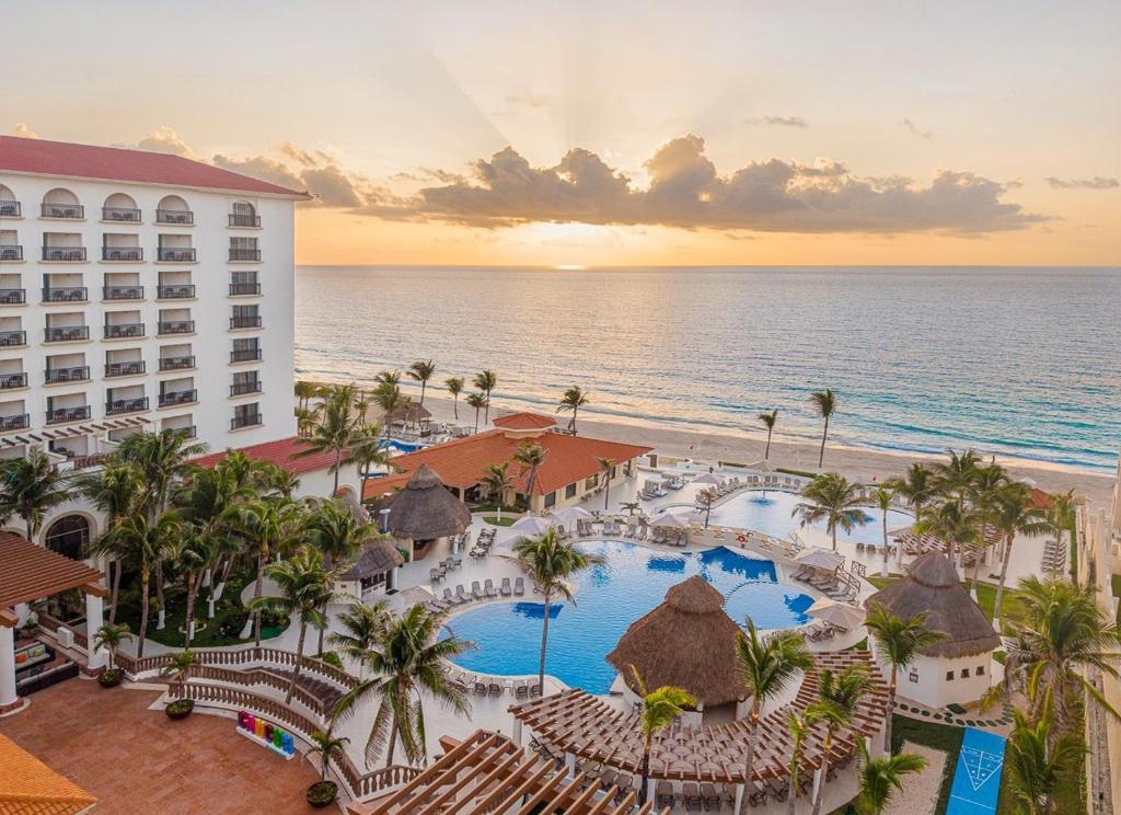 GR Solaris Cancun All Inclusive