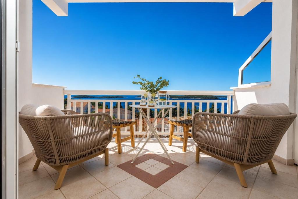 Tia Hvar Top View Apartment