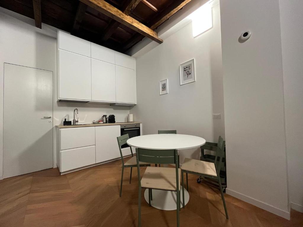 TICINESE78 In the Heart of Old Milan by Hospity