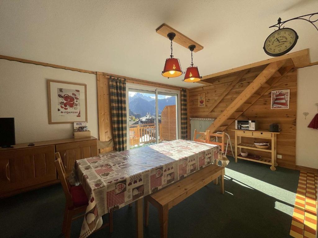 Résidence Rochail - Duplex chaleureux en centre station avec vue sur les pistes MAE-5311