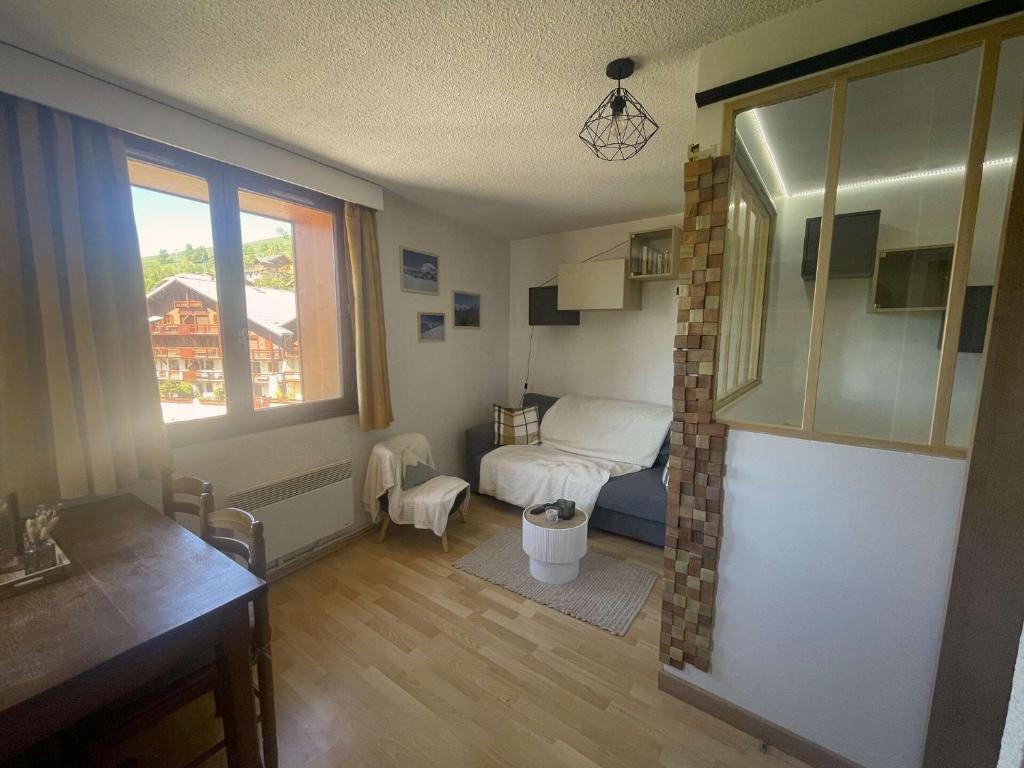 Résidence Montana 2 - Appartement cosy avec départ ski aux pieds MAE-5581