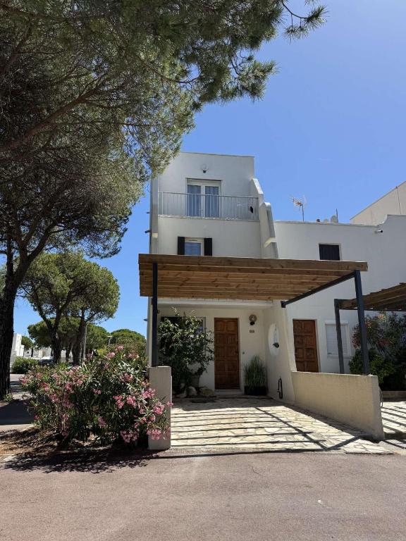 Résidence Helios - Marina avec appontement à Port Camargue MAE-2873