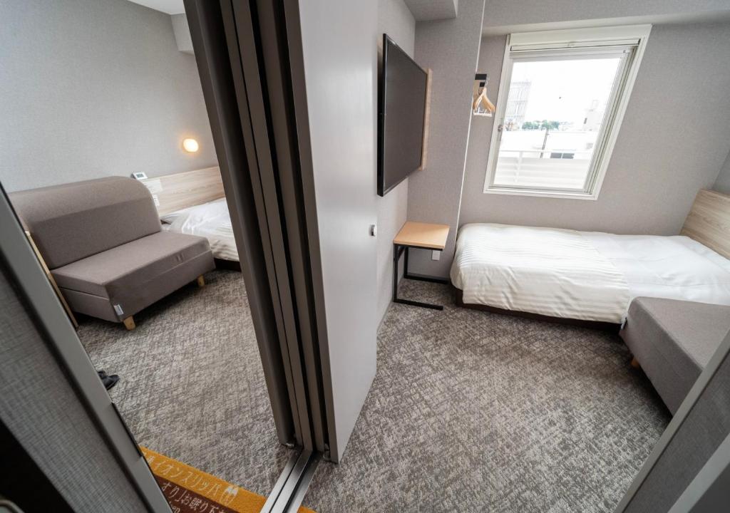 Super Hotel Shonan Fujisawaeki Minamiguchi - Chambre Communicante - Non-fumeur