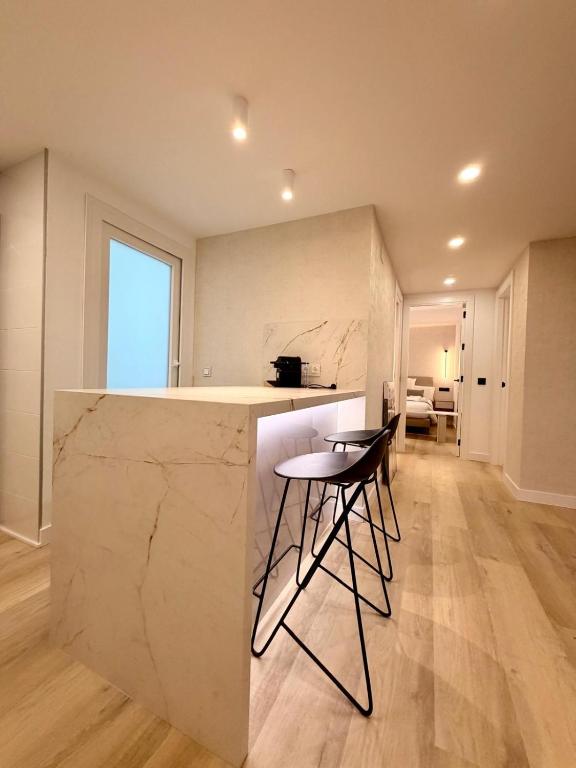 MTR - 513 Marbella Temporary Rent 2 bed Nueva Andalucia